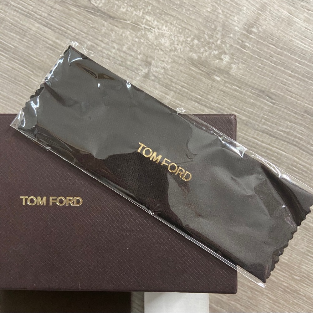 Authentic Tom Ford Sunglasses Packaging, Wipe - image 3